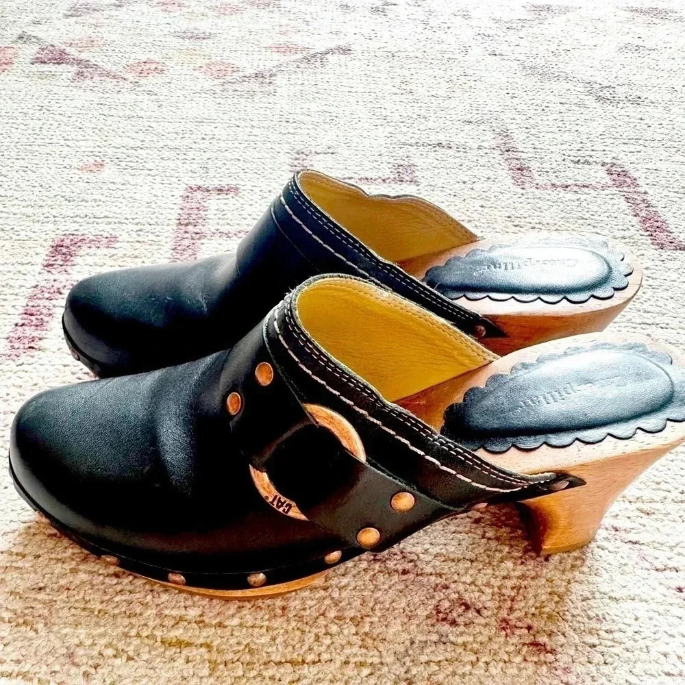 CAT• Wooden heeled slip on clogs - Picture 2 of 8